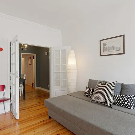 Stunning 1 Bedroom Near Alfama Апартаменты *